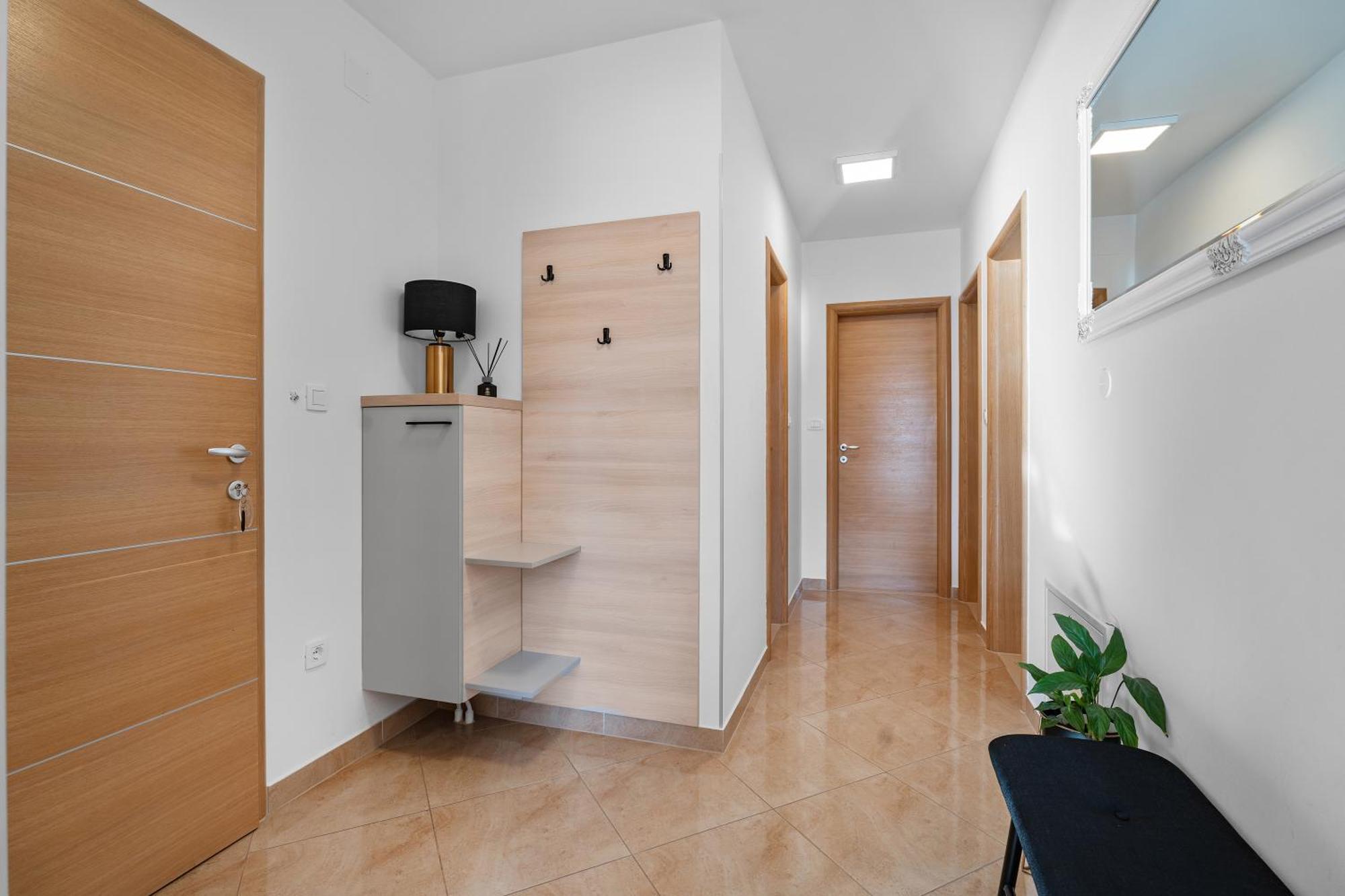 אומיס Apartments Bakota מראה חיצוני תמונה