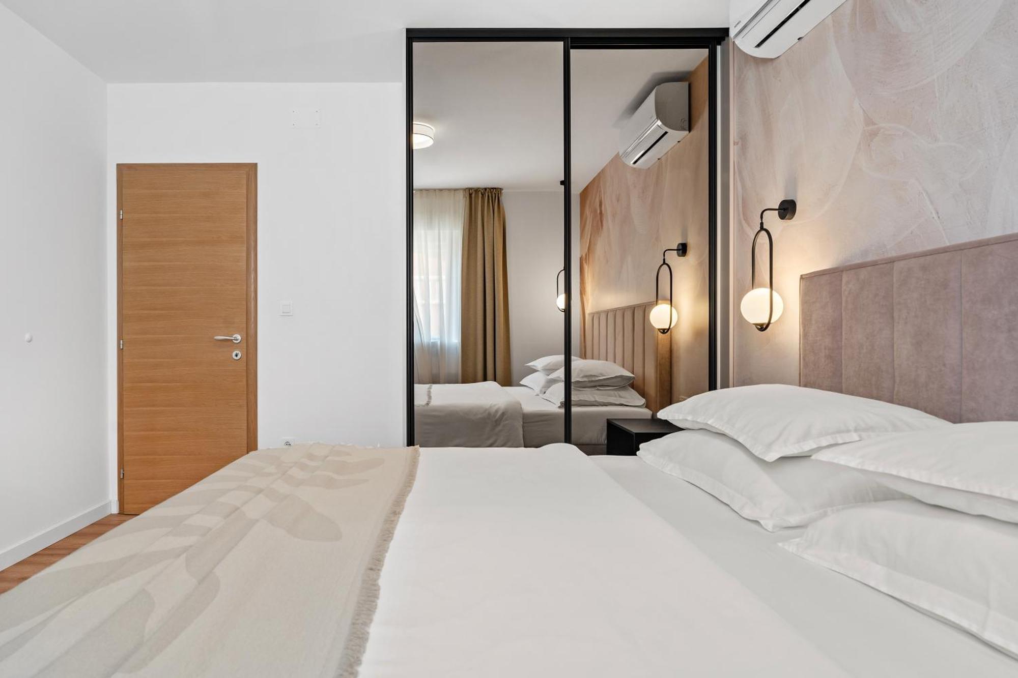 אומיס Apartments Bakota מראה חיצוני תמונה