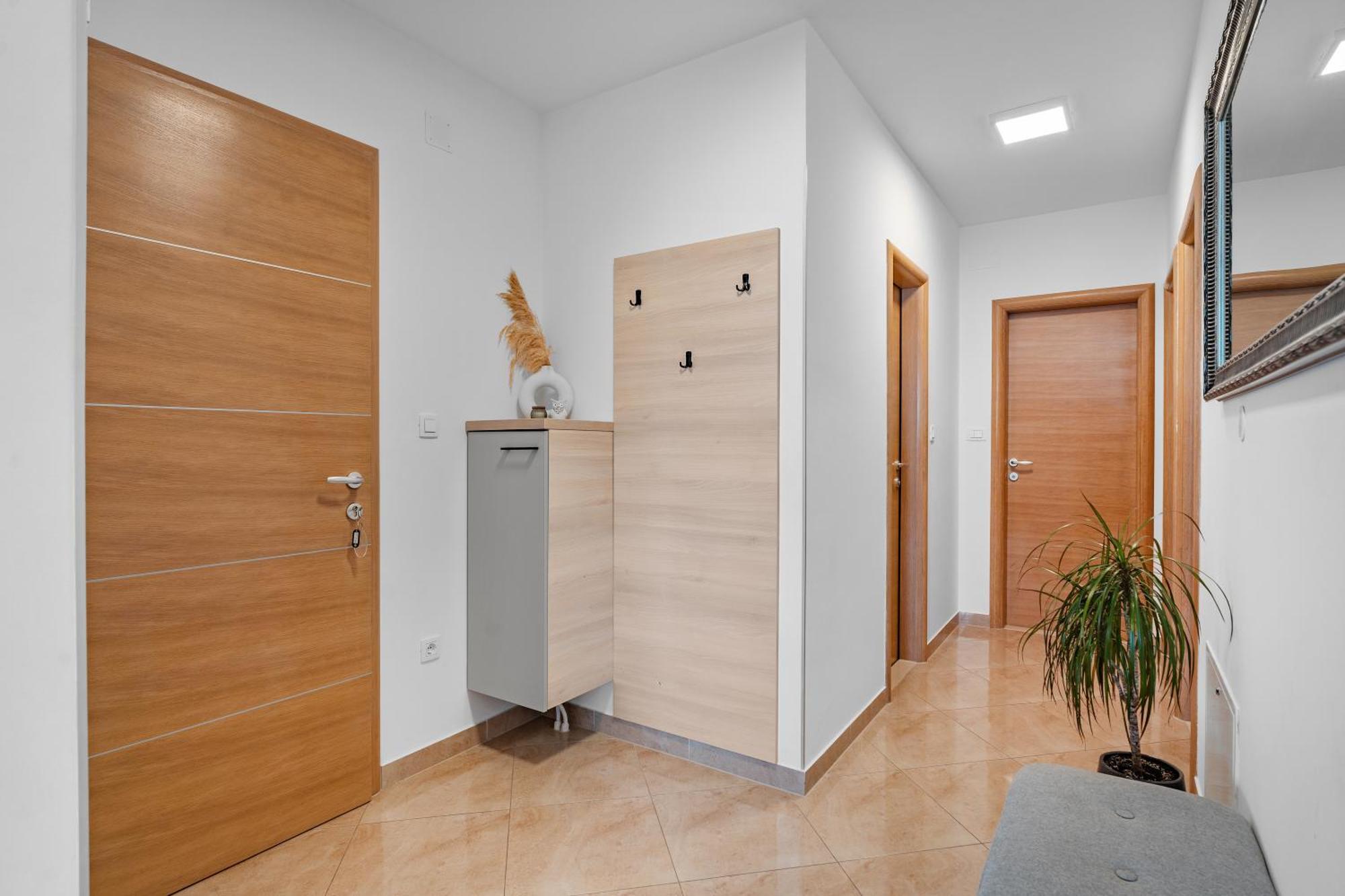 אומיס Apartments Bakota מראה חיצוני תמונה